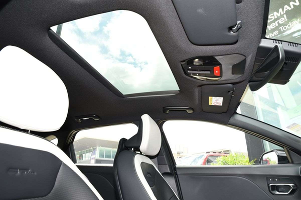 2025 Kia K4 GT-Line CL4m thumb-14