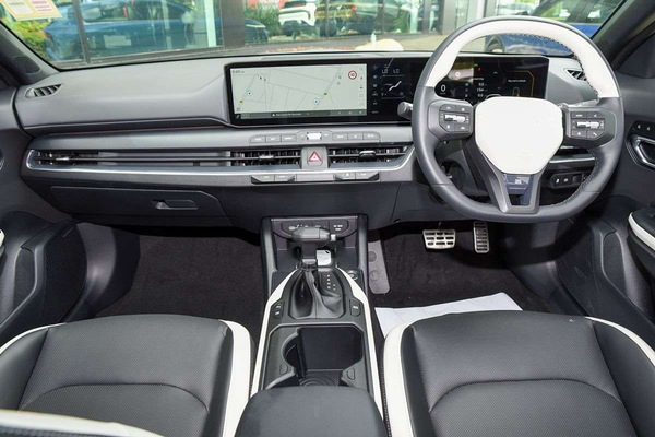 2025 Kia K4 GT-Line CL4m thumb-16