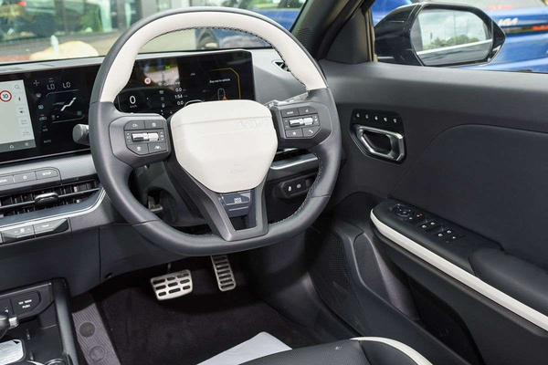 2025 Kia K4 GT-Line CL4m thumb-17