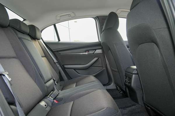 2026 Mazda 3 G20 Evolve BP Series thumb-8