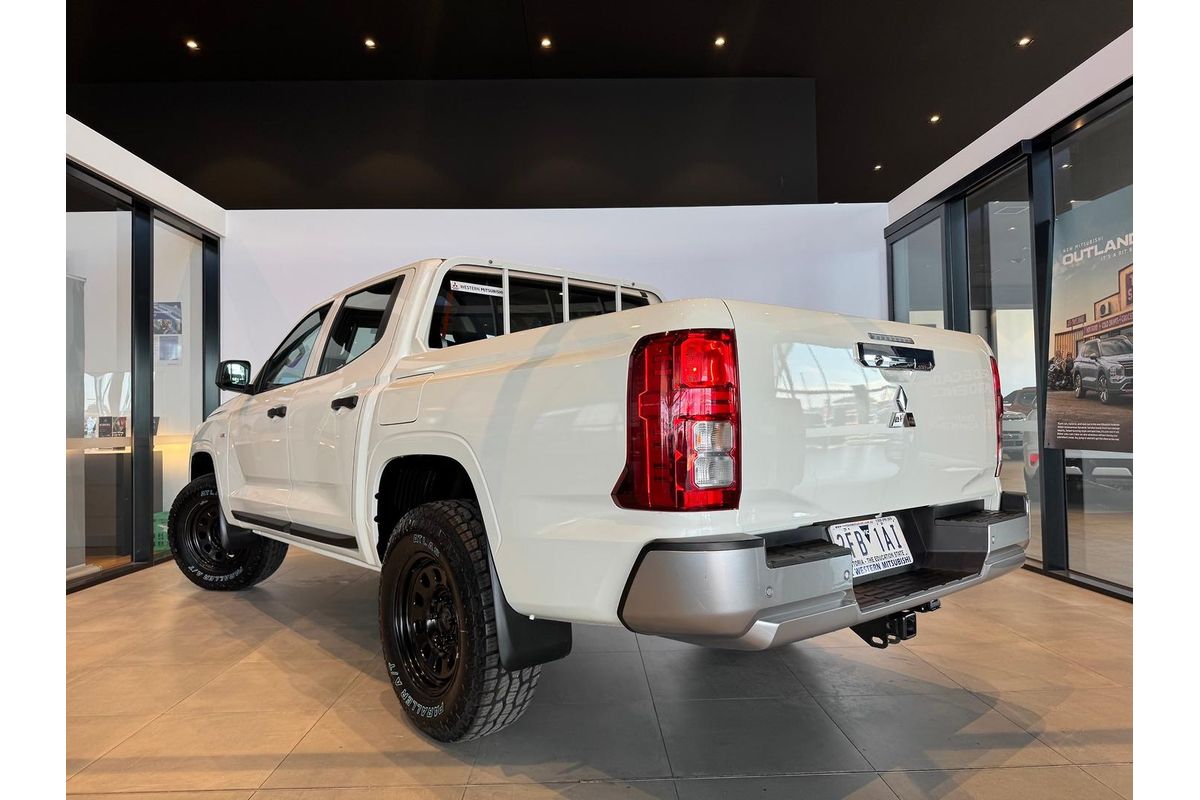 2024 Mitsubishi Triton GLX MV 4X4