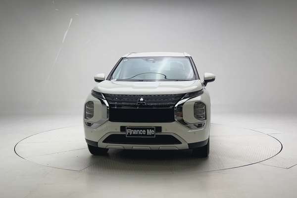 2024 Mitsubishi Outlander LS ZM thumb-2