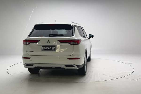 2024 Mitsubishi Outlander LS ZM thumb-6