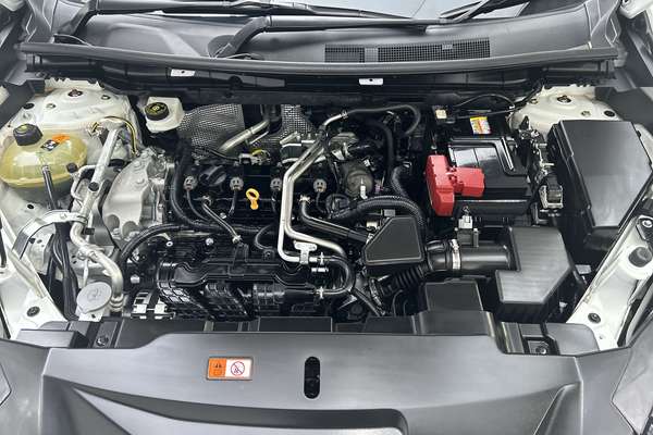 2024 Mitsubishi Outlander LS ZM thumb-10
