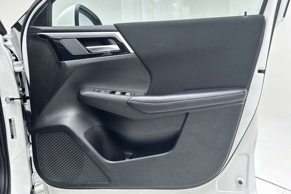 2024 Mitsubishi Outlander LS ZM thumb-18