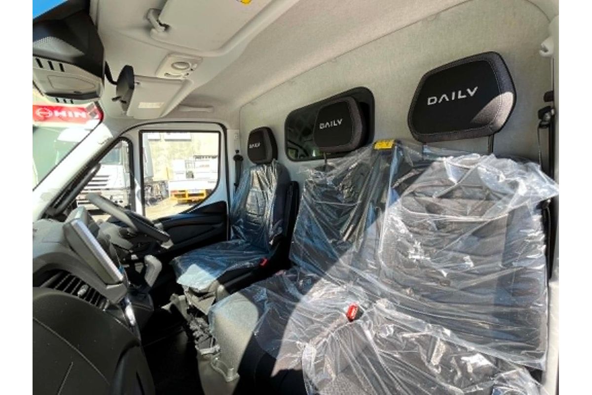 2025 IVECO Daily image 21