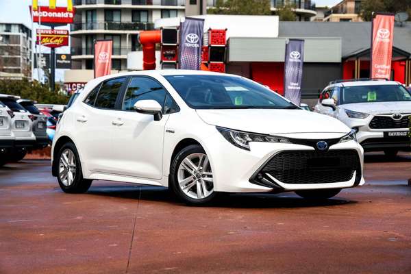 2018 Toyota Corolla SX Hybrid ZWE211R