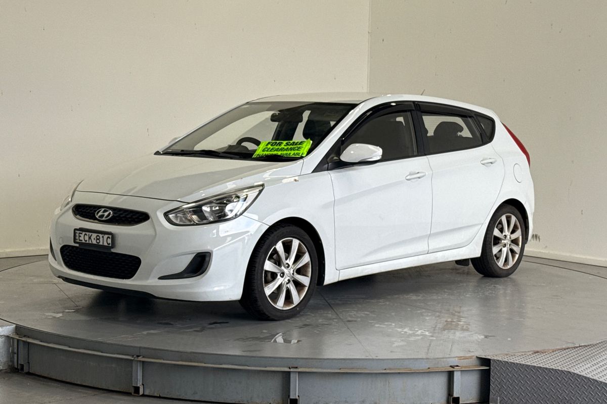 2017 Hyundai Accent SPORT RB5