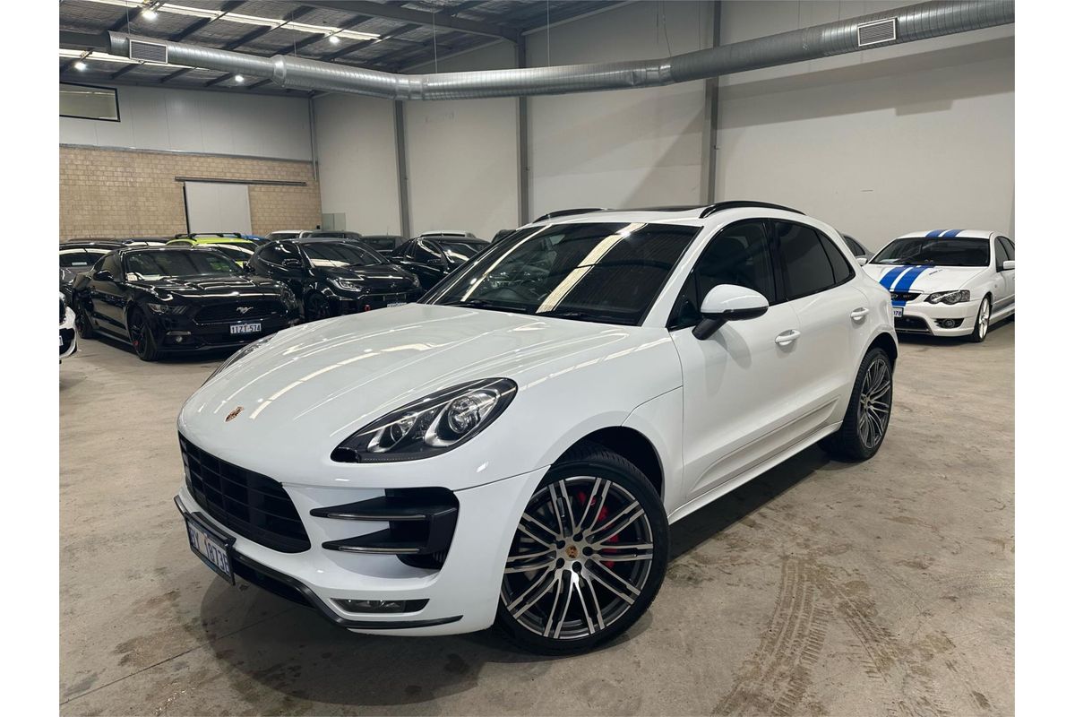 2014 Porsche Macan Turbo 95B