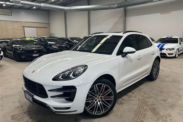 2014 Porsche Macan Turbo 95B