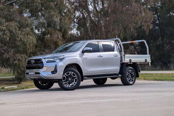 2022 Toyota Hilux SR5 GUN126R 4X4