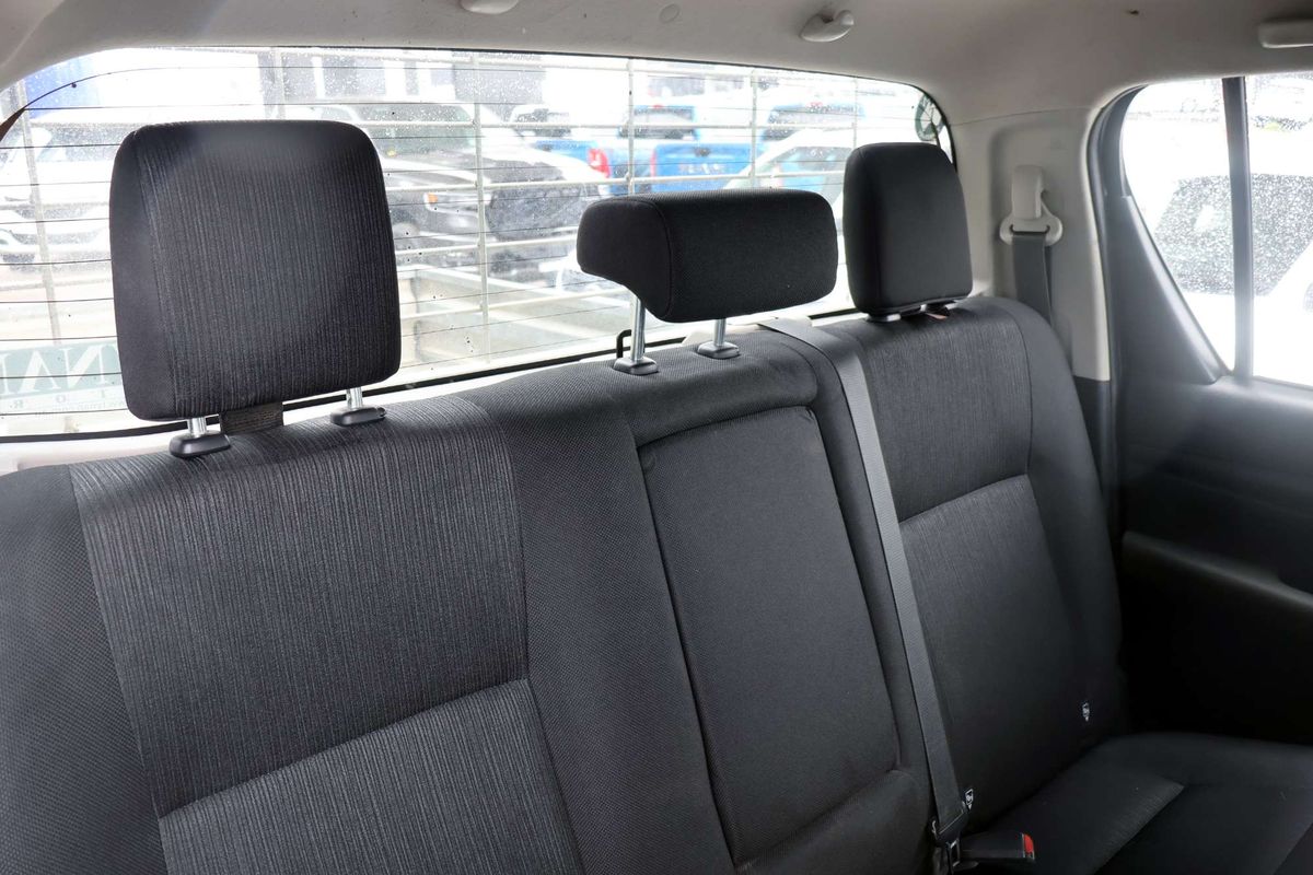 2022 Toyota Hilux SR GUN126R 4X4 image 6