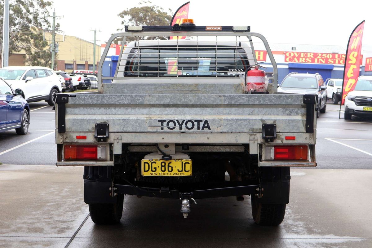 2022 Toyota Hilux SR GUN126R 4X4 image 12