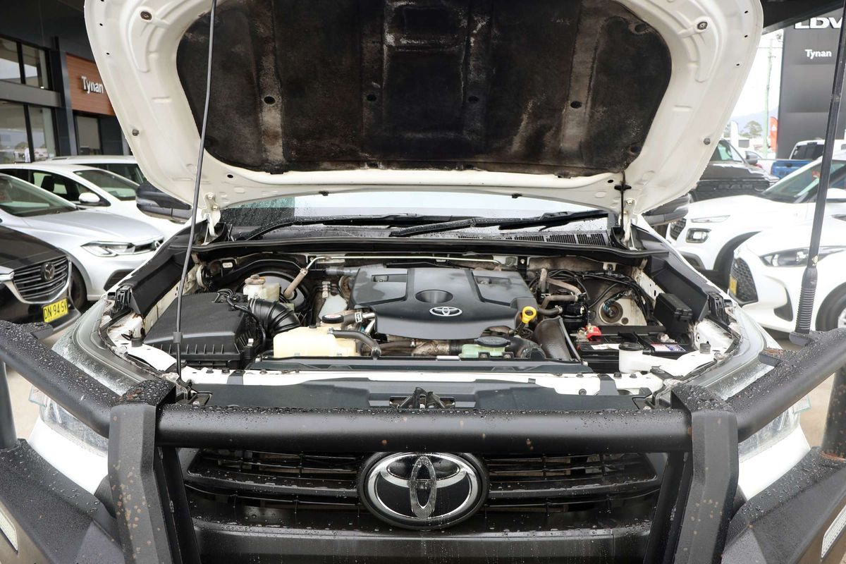 2022 Toyota Hilux SR GUN126R 4X4 image 13