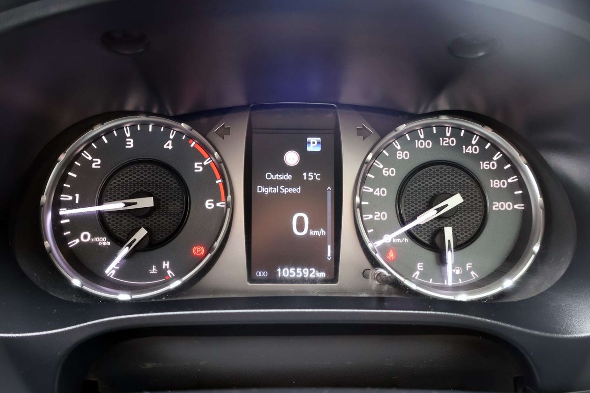 2022 Toyota Hilux SR GUN126R 4X4 image 21