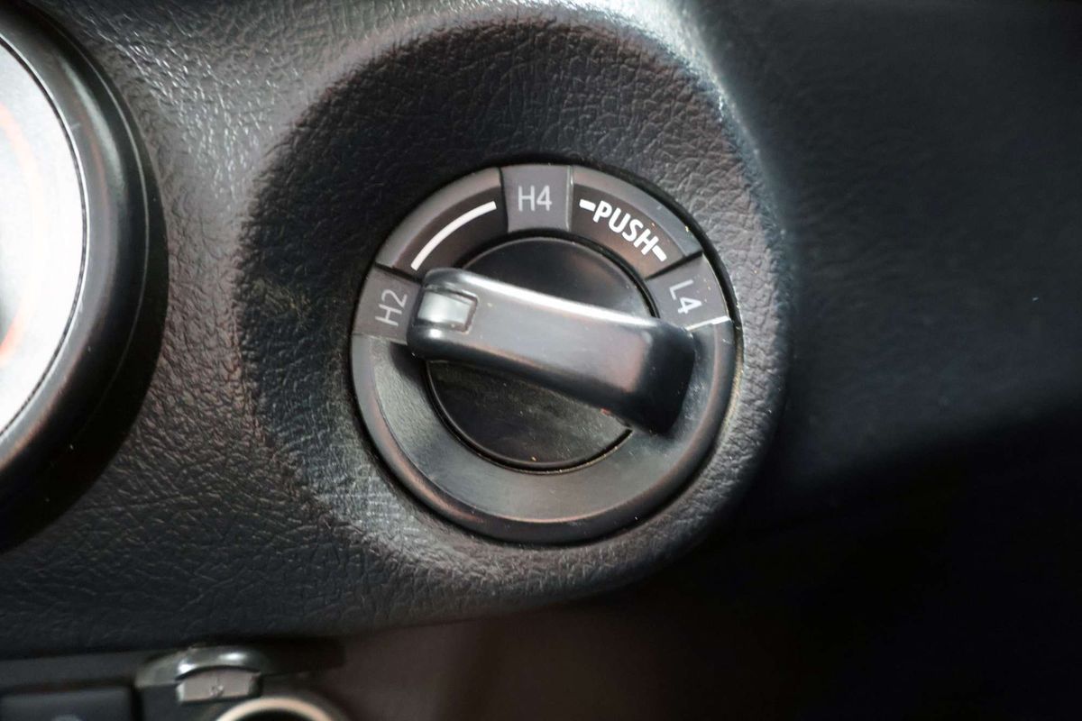 2022 Toyota Hilux SR GUN126R 4X4 image 22