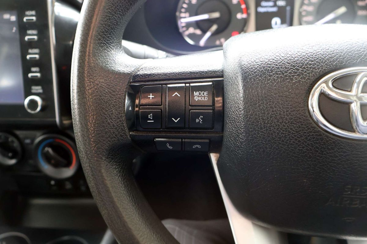 2022 Toyota Hilux SR GUN126R 4X4 image 24