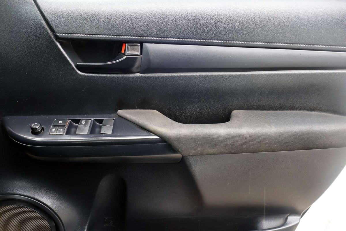 2022 Toyota Hilux SR GUN126R 4X4 image 26