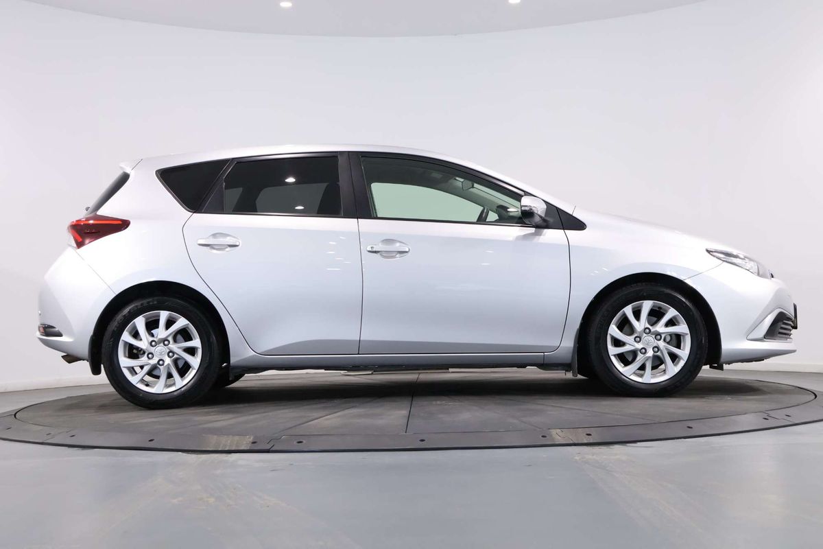 2018 Toyota Corolla Ascent Sport ZRE182R