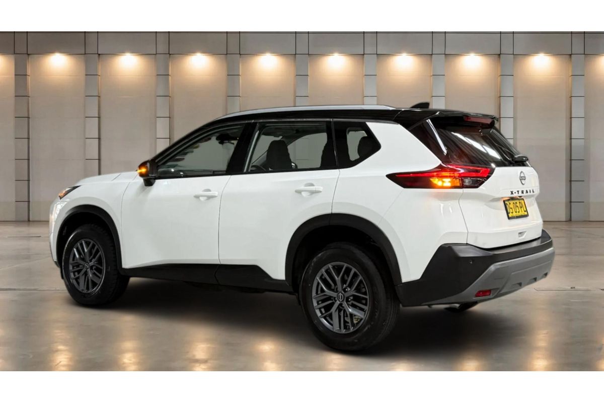 2025 Nissan X-TRAIL ST T33