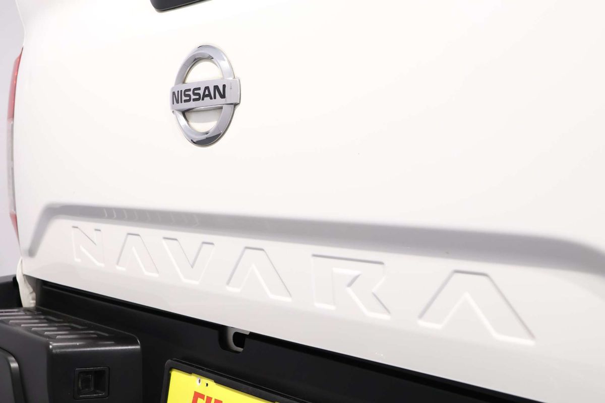 2022 Nissan Navara SL D23 Rear Wheel Drive