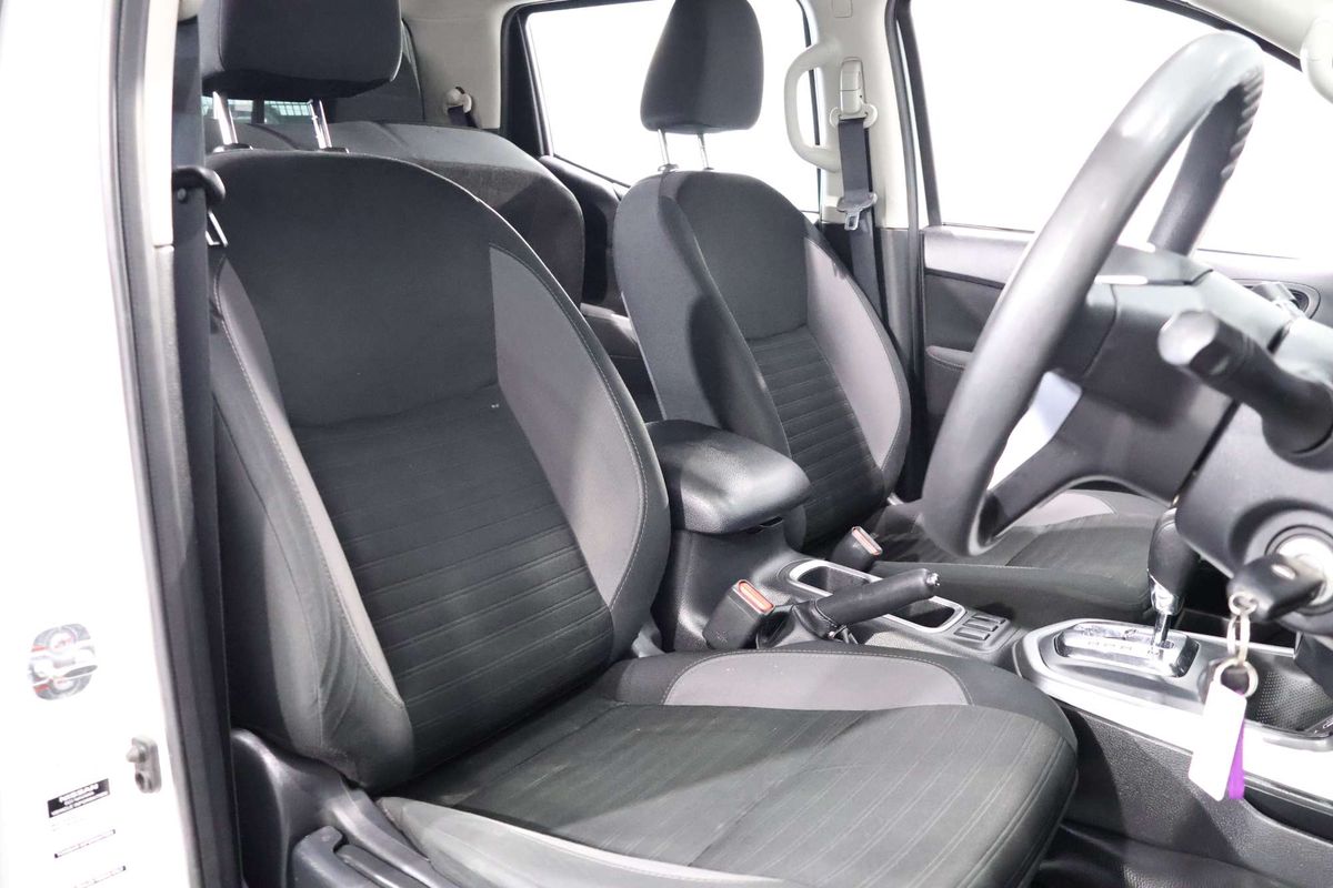 2022 Nissan Navara SL D23 Rear Wheel Drive