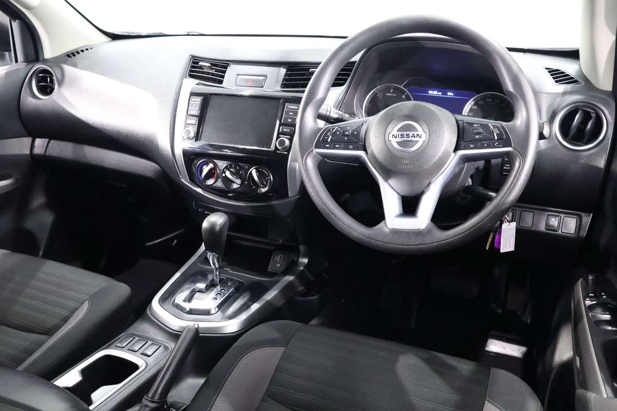 2022 Nissan Navara SL D23 Rear Wheel Drive