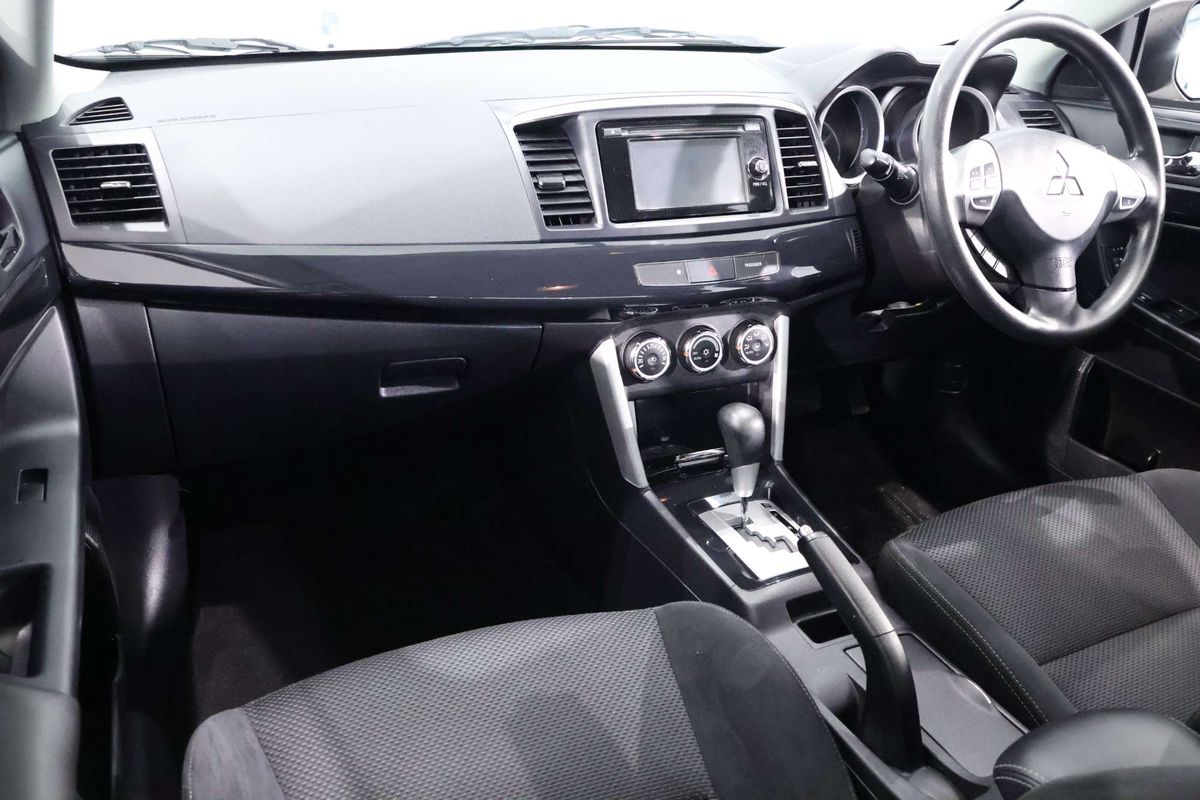 2016 Mitsubishi Lancer ES Sport CF
