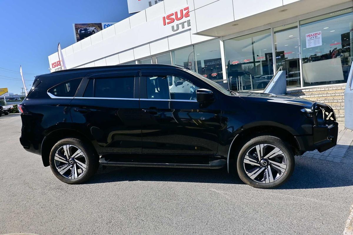 2025 Isuzu MU-X LS-T