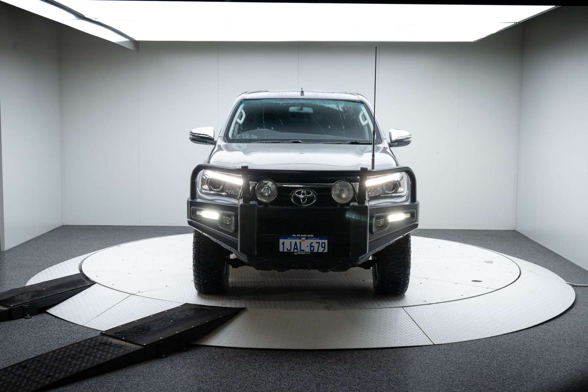 2018 Toyota Hilux SR5 GUN126R 4X4