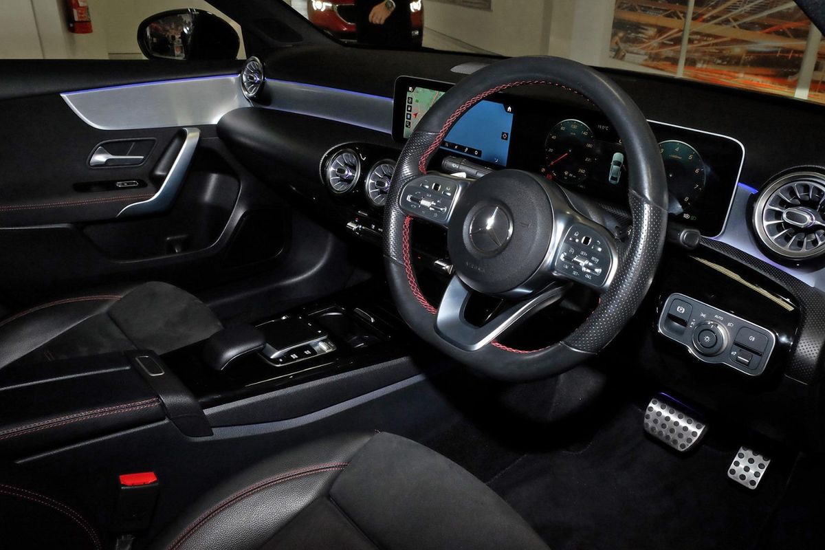 2019 Mercedes-Benz A-Class A200 V177 image 7