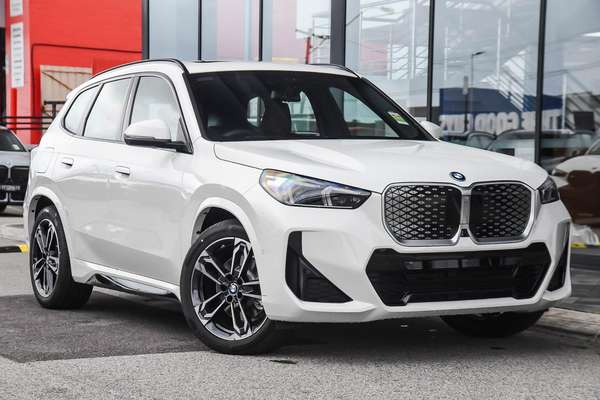 2026 BMW iX1 xDrive30 M Sport U11