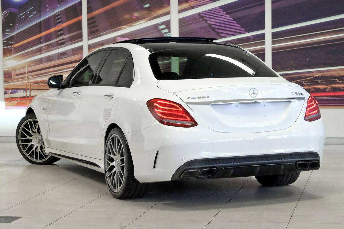 2016 Mercedes-Benz C-Class C63 AMG S W205 image 2