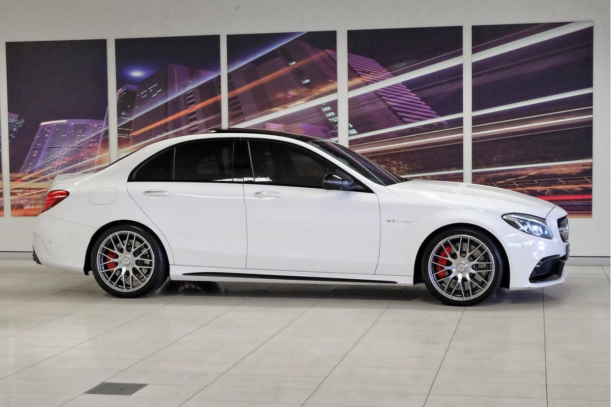 2016 Mercedes-Benz C-Class C63 AMG S W205 image 3