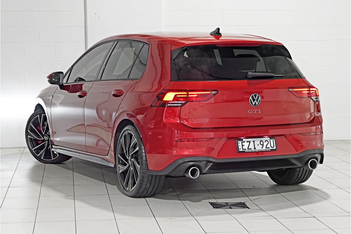 2023 Volkswagen Golf GTI 8