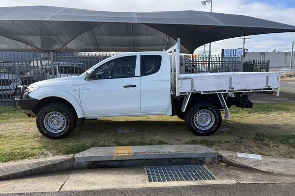 2017 Mitsubishi Triton GLX MQ 4X4