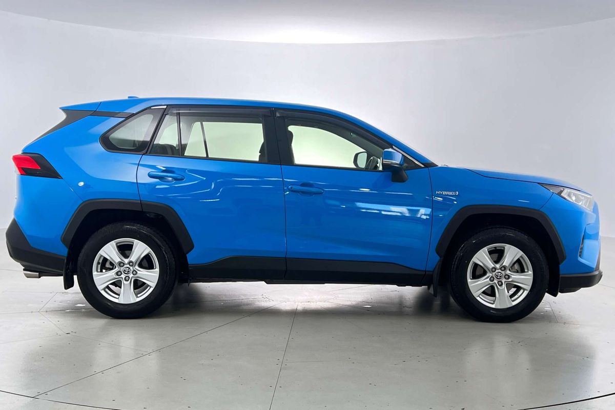 2020 Toyota RAV4 GX AXAH54R