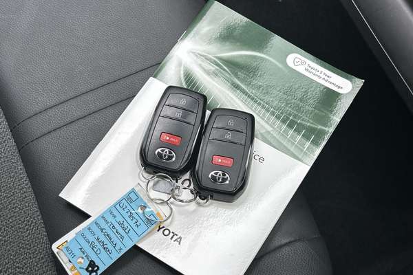 2023 Toyota Corolla Cross GXL MXGH10R thumb-22