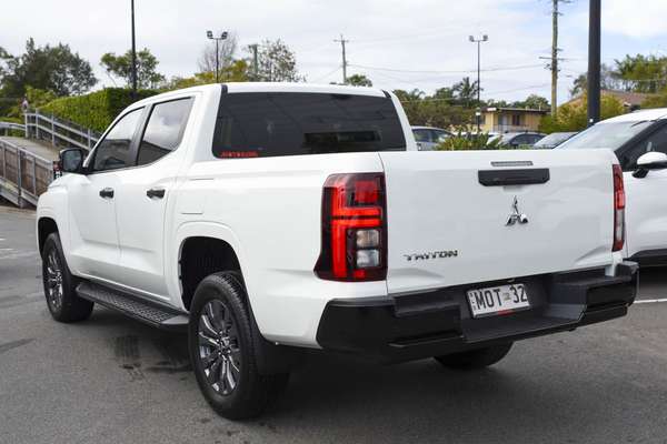 2026 Mitsubishi Triton GLS MV 4X4 thumb-5