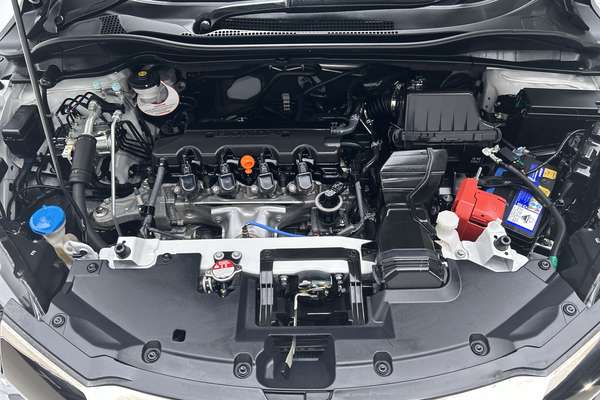 2021 Honda HR-V VTi-LX thumb-10