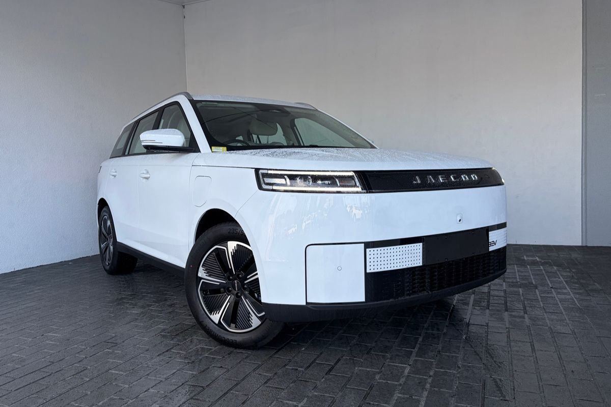 2026 OMODA JAECOO J5 EV Summit