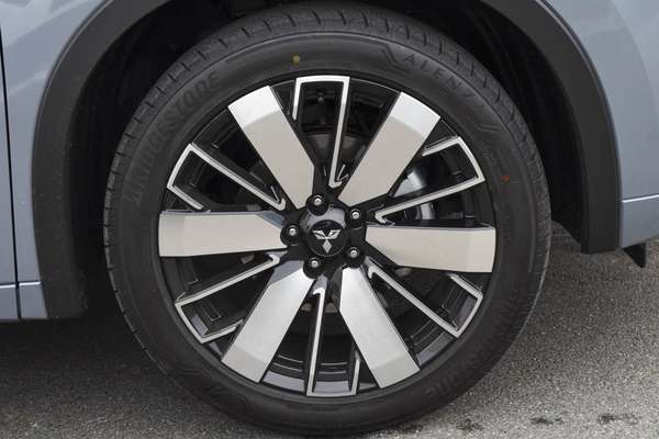 2026 Mitsubishi Outlander Exceed Tourer ZM thumb-3
