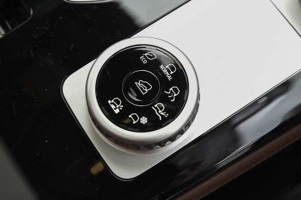 2026 Mitsubishi Outlander Exceed Tourer ZM thumb-11