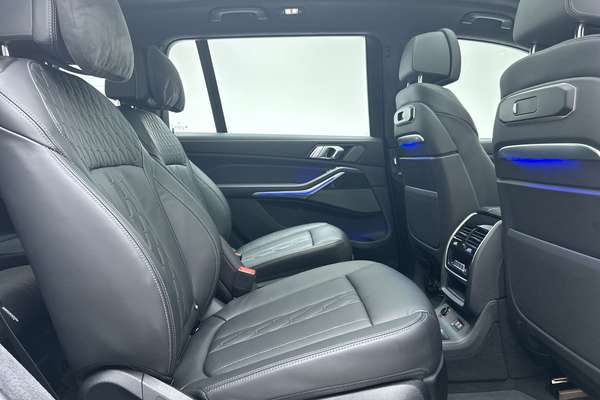 2023 BMW X7 xDrive40d M Sport G07 LCI thumb-11