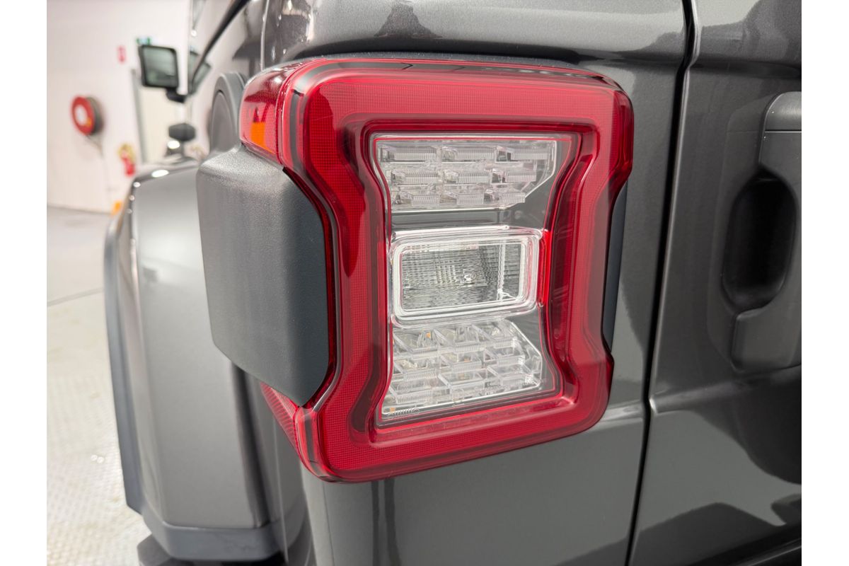 2022 Jeep Wrangler Unlimited Overland JL