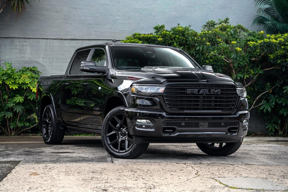 2026 RAM 1500 Laramie Sport Hurricane SO RamBox DT 4X4 SWB