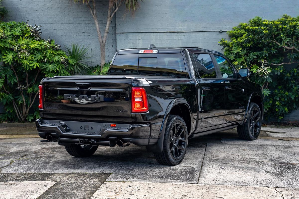 2026 RAM 1500 Laramie Sport Hurricane SO RamBox DT 4X4 SWB