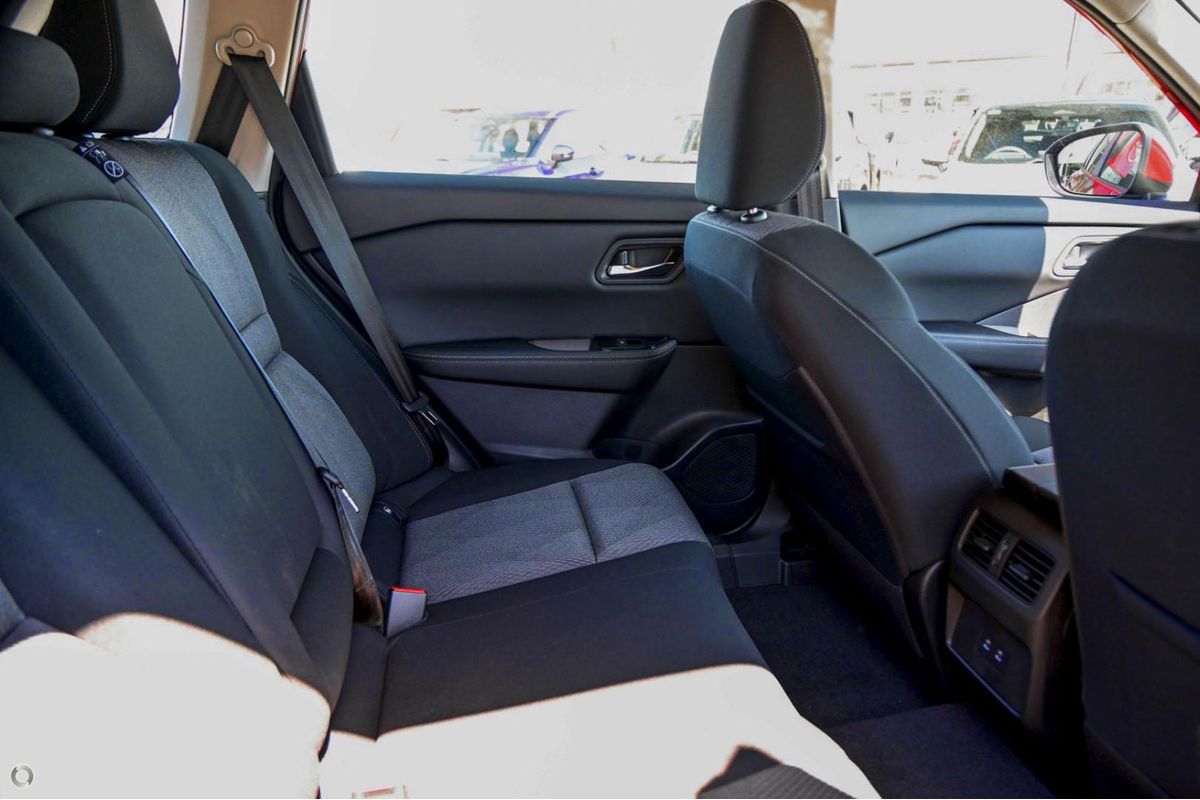 2026 Nissan X-TRAIL ST T33