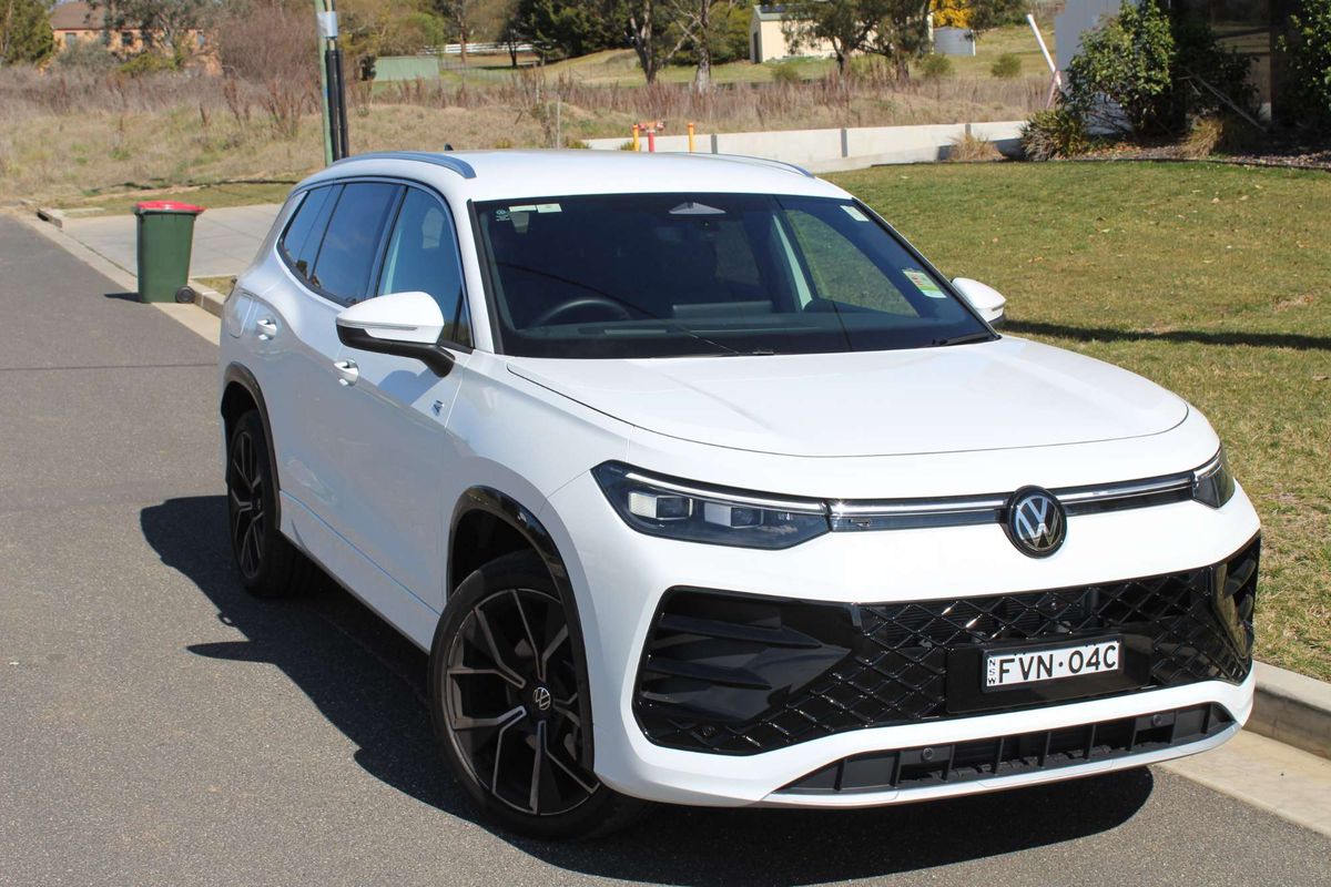 2025 Volkswagen Tayron 195TSI R-Line R4