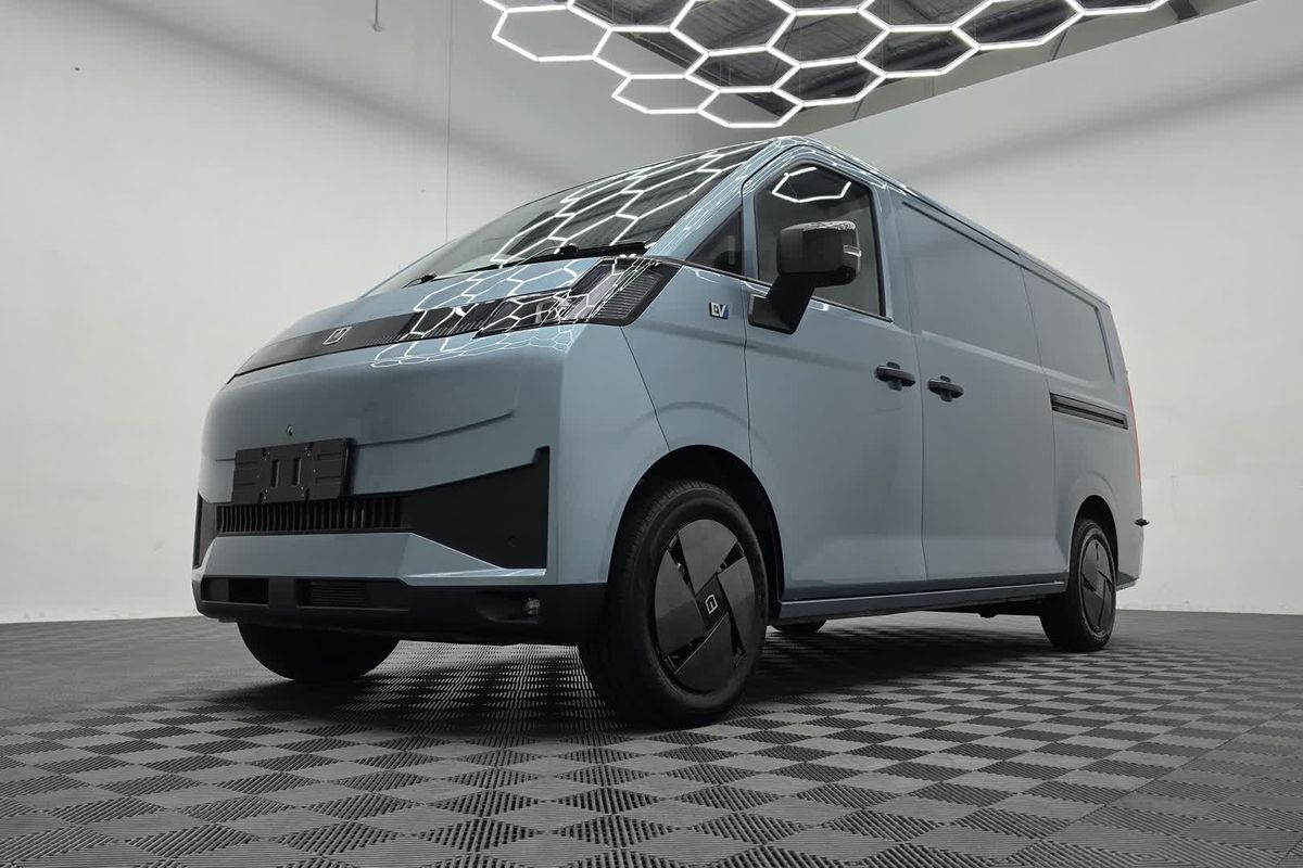 2026 Farizon V7E Extended Range Low Roof